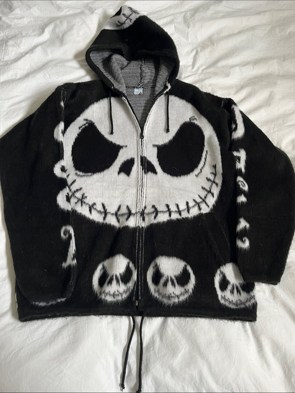 Jack Skelington Halloween black white zip up fall hoodie Artesanias Tuntaquimba